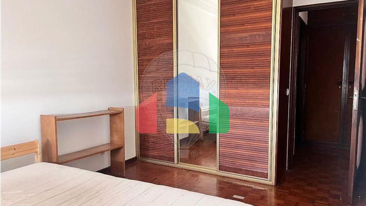 Residential - Condo/Apartment - T3 - Paranhos, Oporto - PT