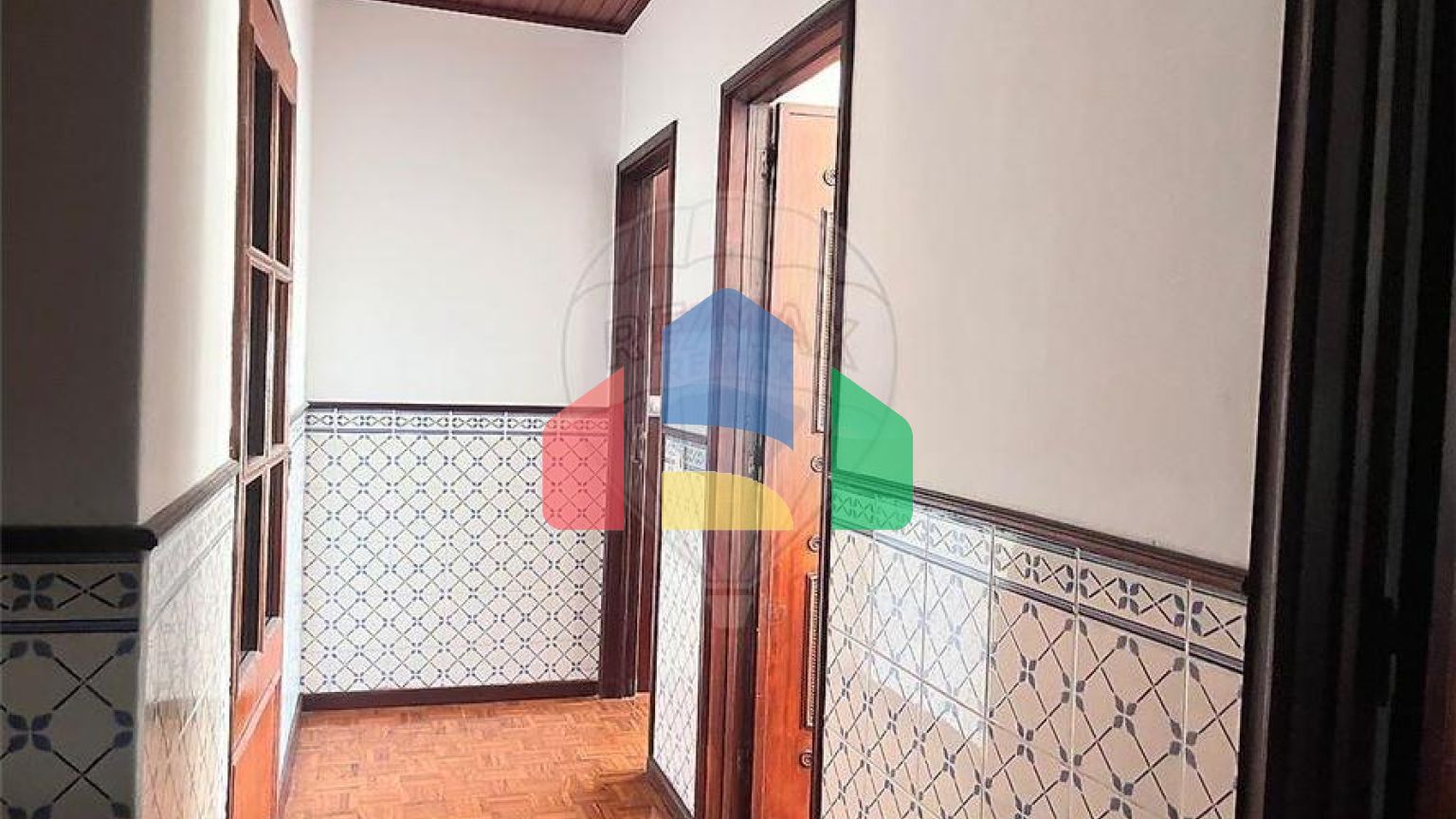 Residential - Condo/Apartment - T3 - Paranhos, Oporto - PT