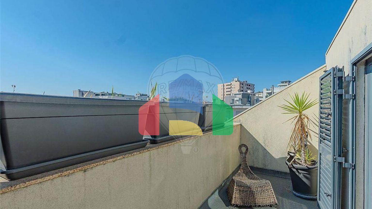 Residential - Condo/Apartment - T4 - Paranhos, Oporto - PT