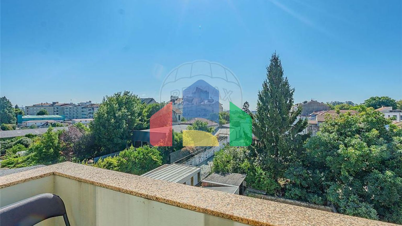 Residential - Condo/Apartment - T4 - Paranhos, Oporto - PT