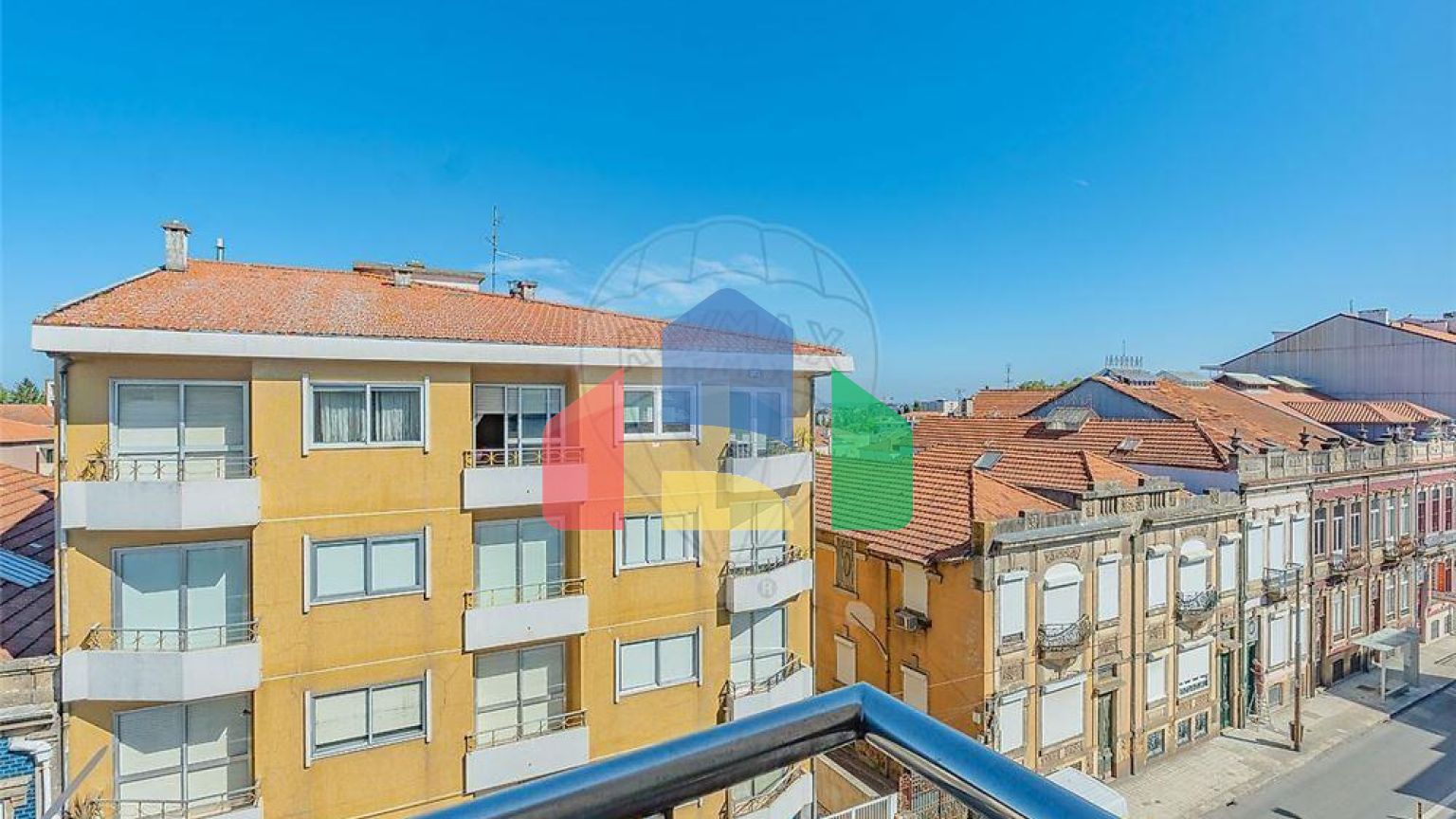 Residential - Condo/Apartment - T4 - Paranhos, Oporto - PT