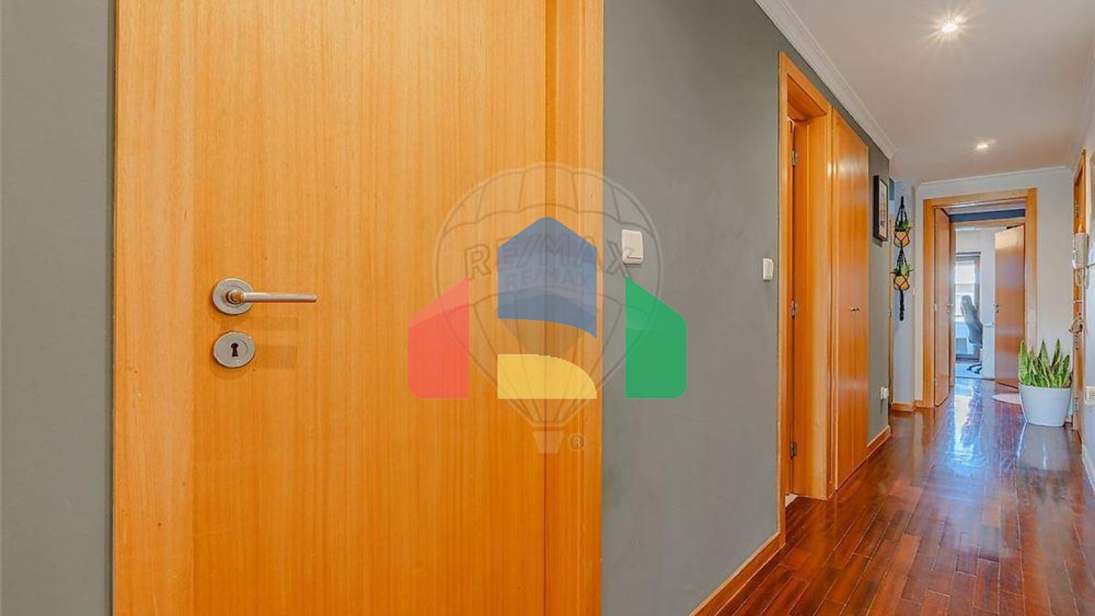 Residential - Condo/Apartment - T4 - Paranhos, Oporto - PT