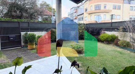 Residential - Single Family Home - T4 - Paranhos, Oporto - PT