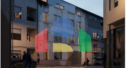 Residential - Condo/Apartment - T2 - Paranhos, Oporto - PT