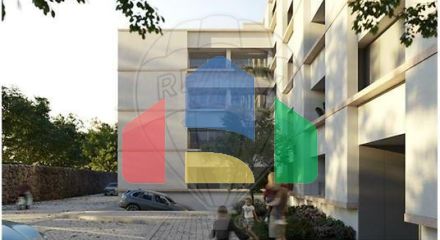 Residential - Condo/Apartment - T2 - Paranhos, Oporto - PT