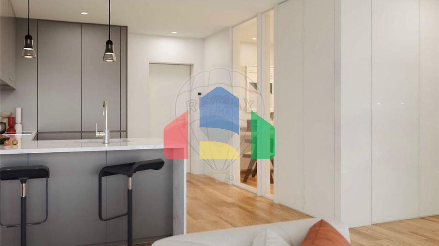 Residential - Condo/Apartment - T2 - Paranhos, Oporto - PT