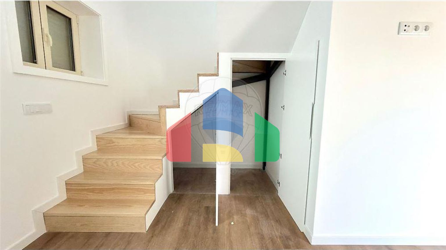 Residential - Single Family Home - T1 - Paranhos, Oporto - PT