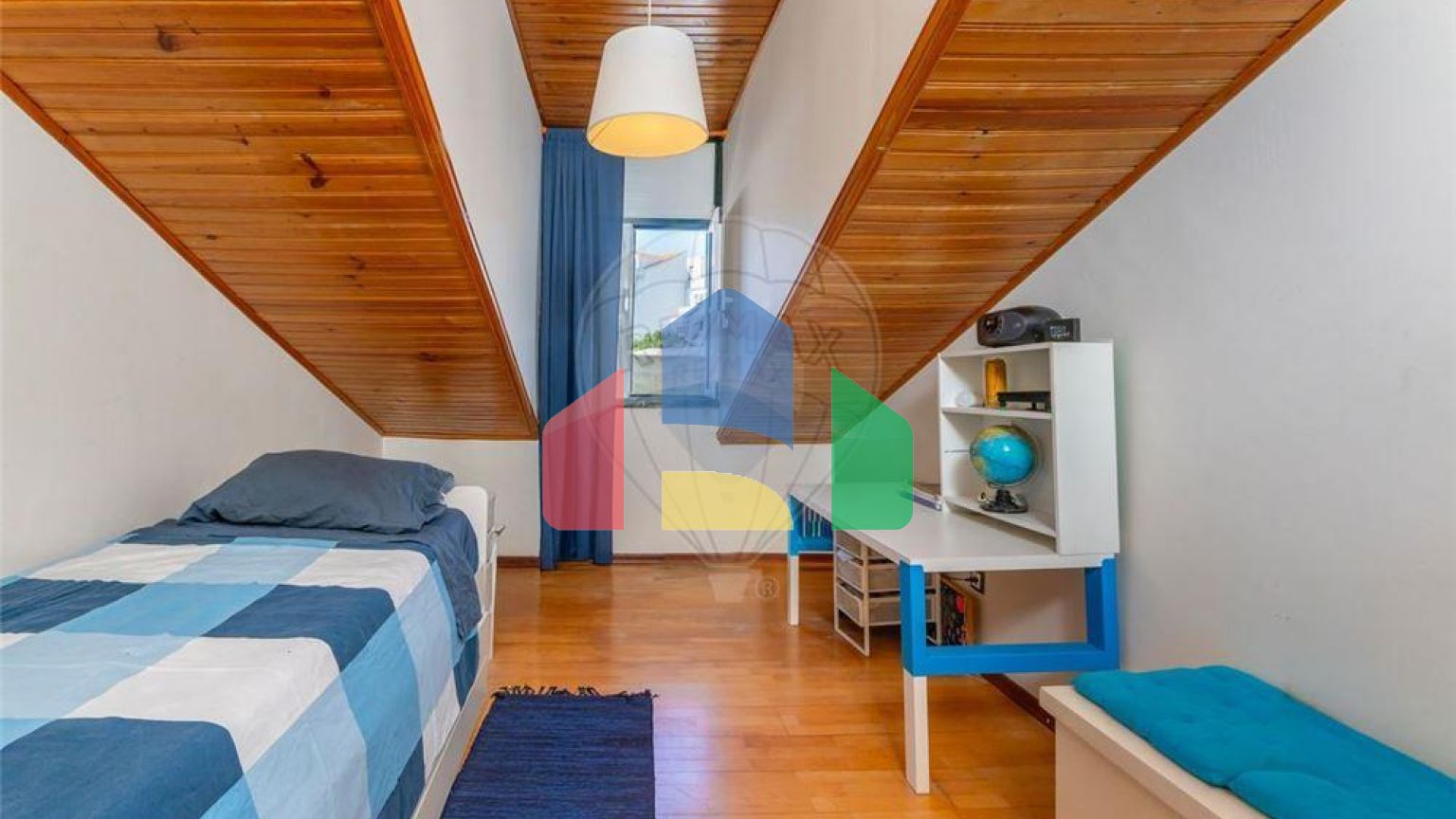 Residential - Condo/Apartment - T4 - Campolide, Lisbon - PT