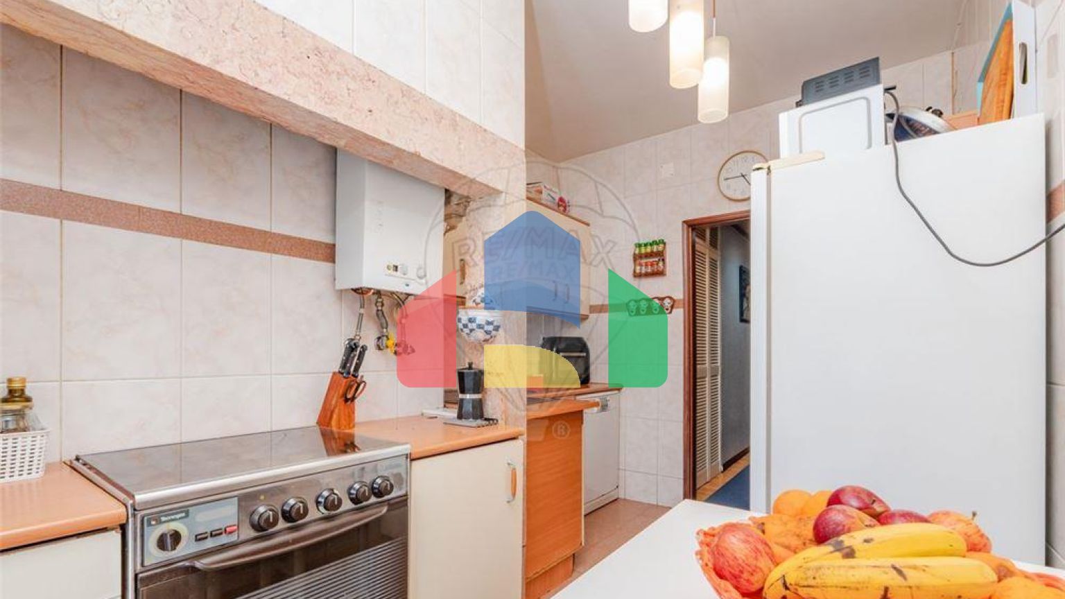 Residential - Condo/Apartment - T4 - Campolide, Lisbon - PT