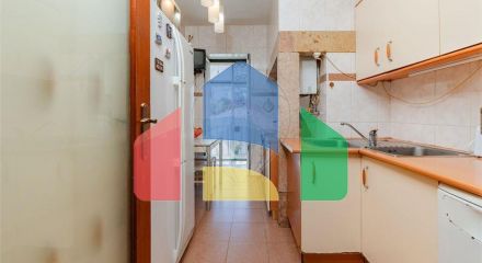 Residential - Condo/Apartment - T4 - Campolide, Lisbon - PT