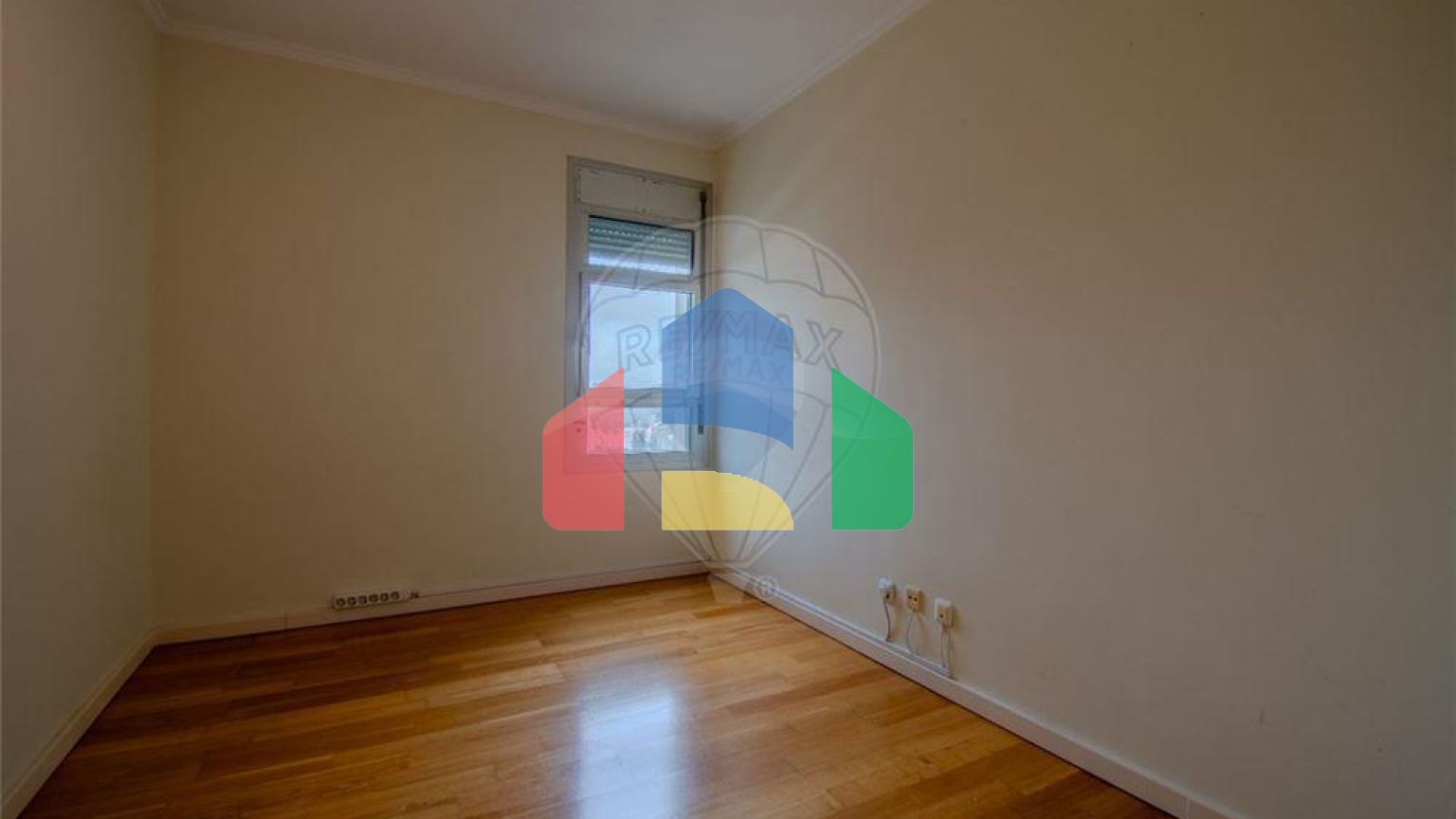 Residential - Condo/Apartment - T3 - Campolide, Lisbon - PT