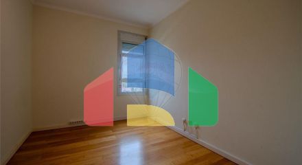 Residential - Condo/Apartment - T3 - Campolide, Lisbon - PT