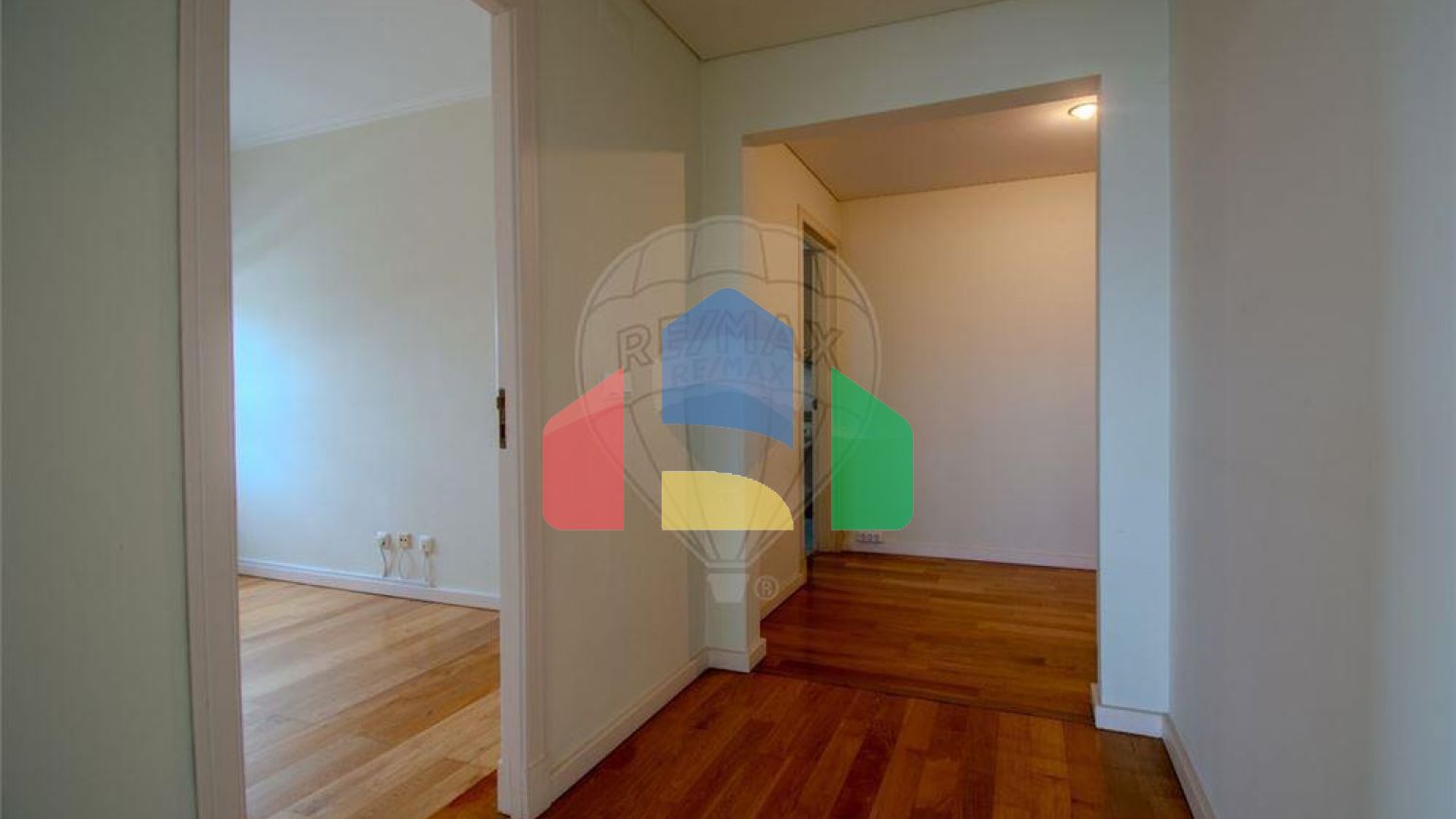 Residential - Condo/Apartment - T3 - Campolide, Lisbon - PT