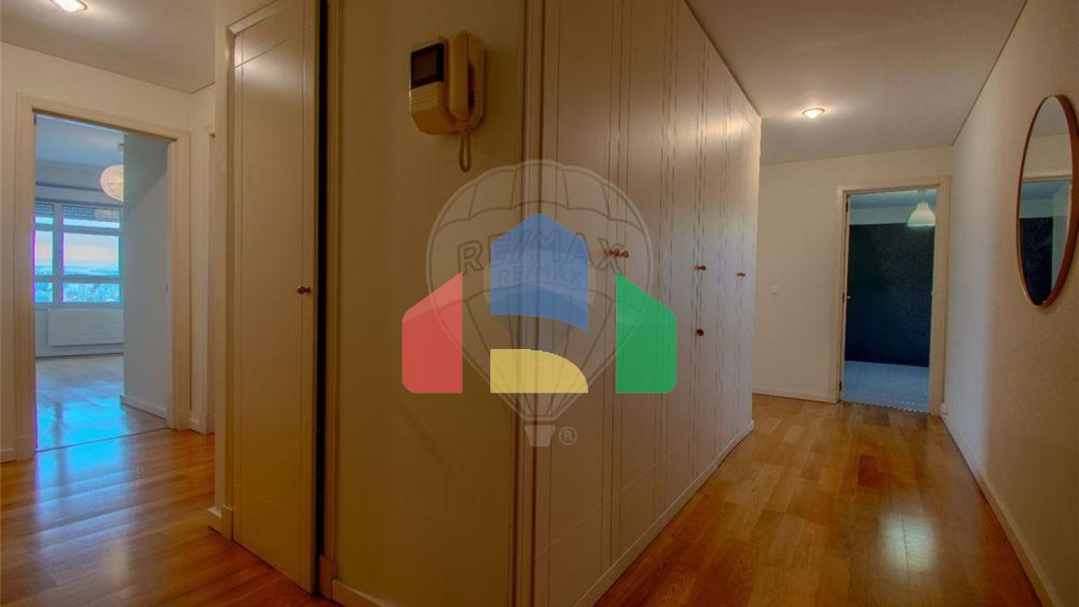 Residential - Condo/Apartment - T3 - Campolide, Lisbon - PT