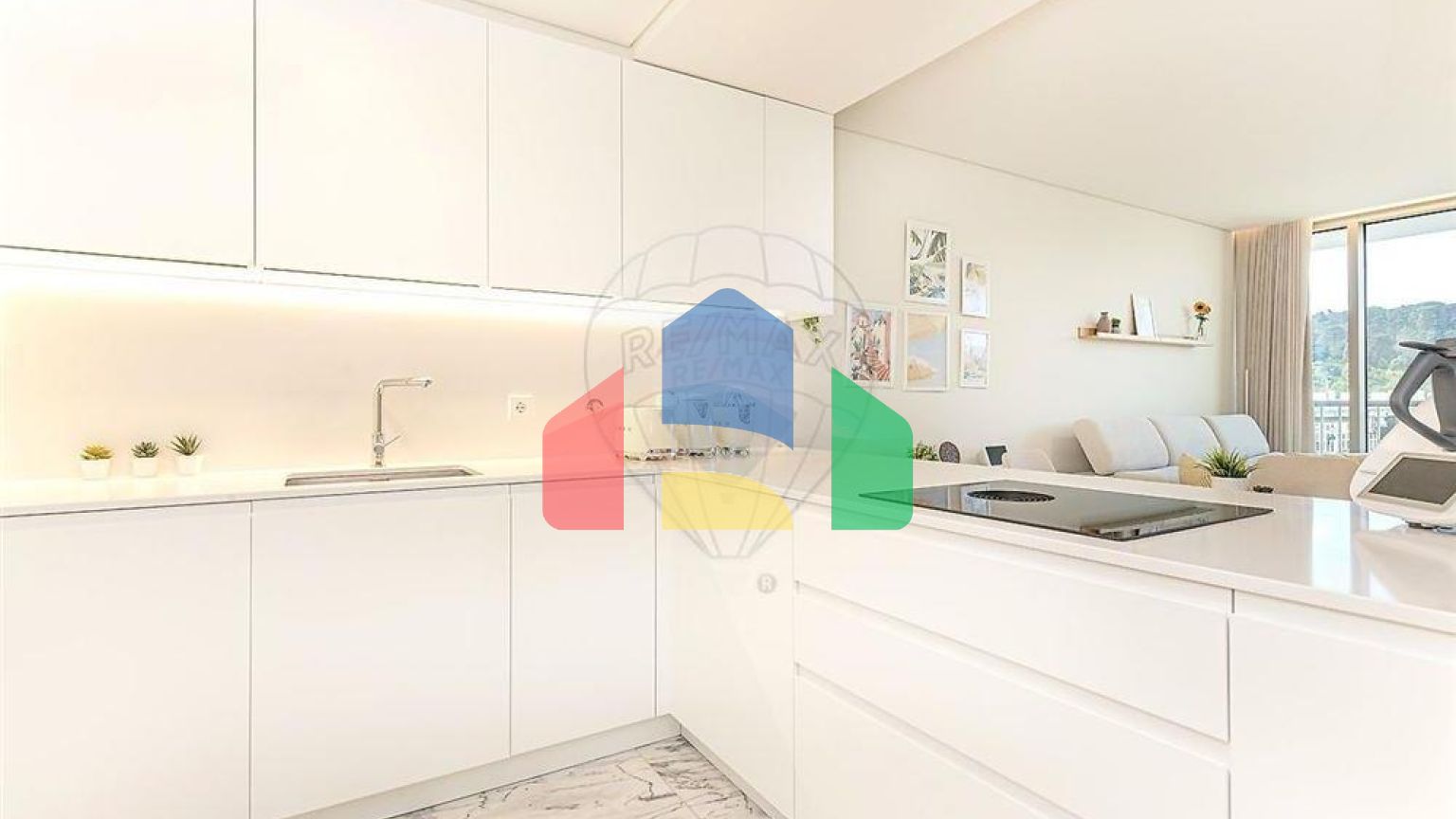 Residential - Condo/Apartment - T1 - Campolide, Lisbon - PT