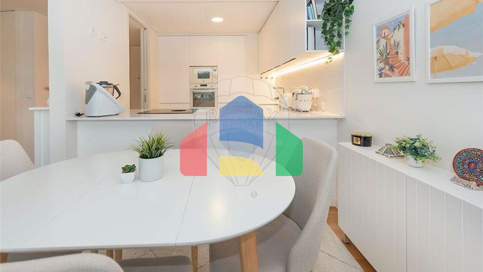 Residential - Condo/Apartment - T1 - Campolide, Lisbon - PT