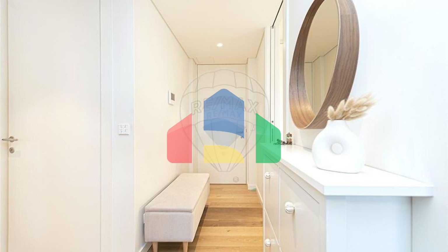 Residential - Condo/Apartment - T1 - Campolide, Lisbon - PT