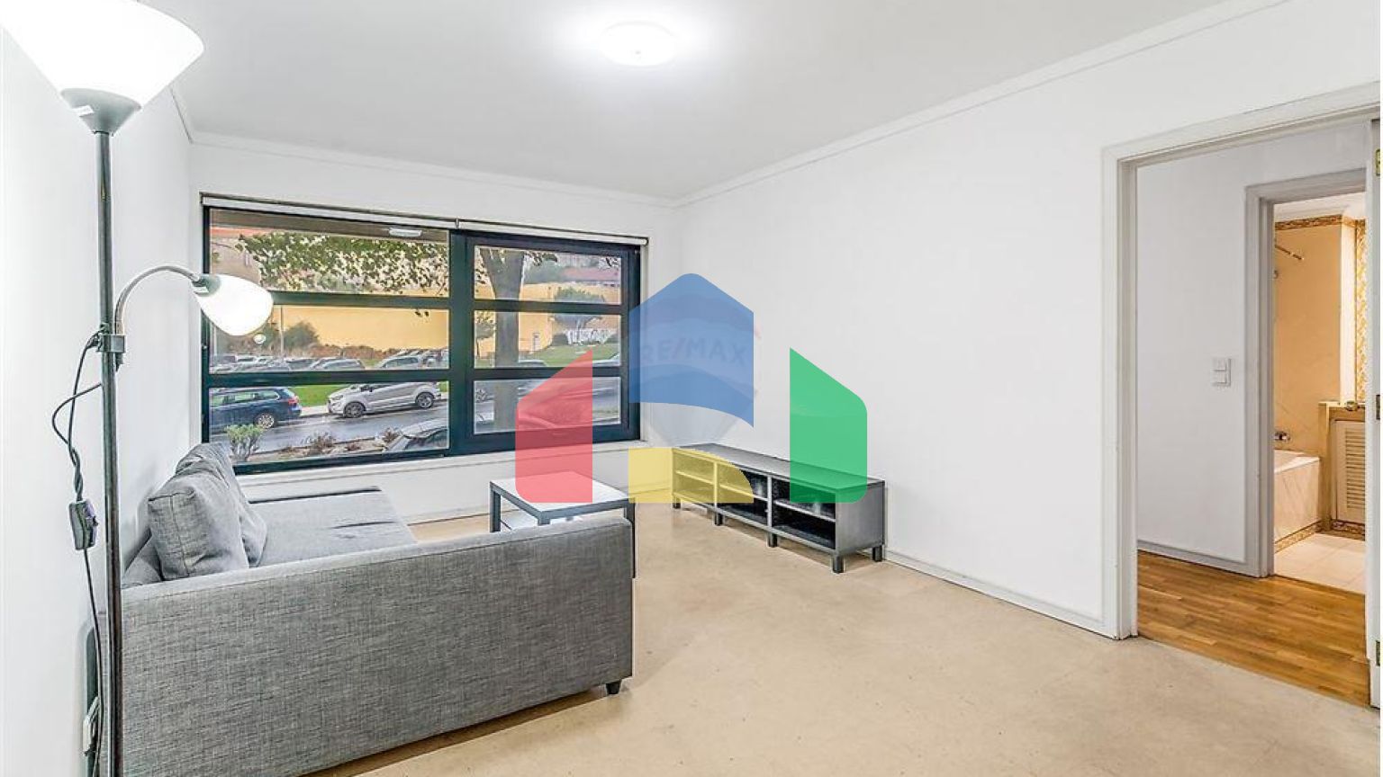 Residential - Condo/Apartment - T1 - Campolide, Lisbon - PT