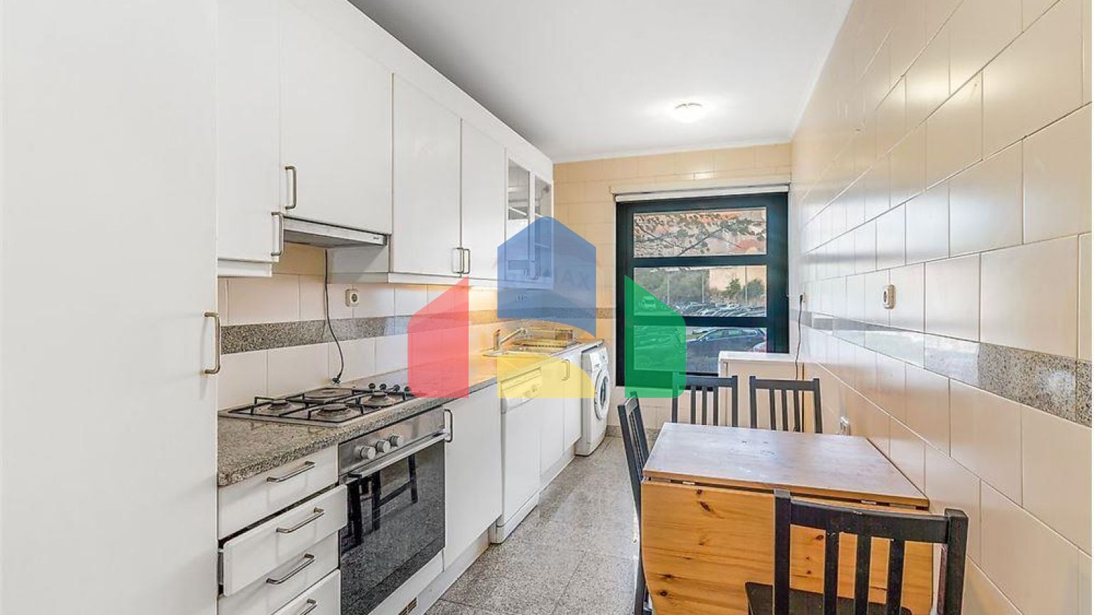 Residential - Condo/Apartment - T1 - Campolide, Lisbon - PT