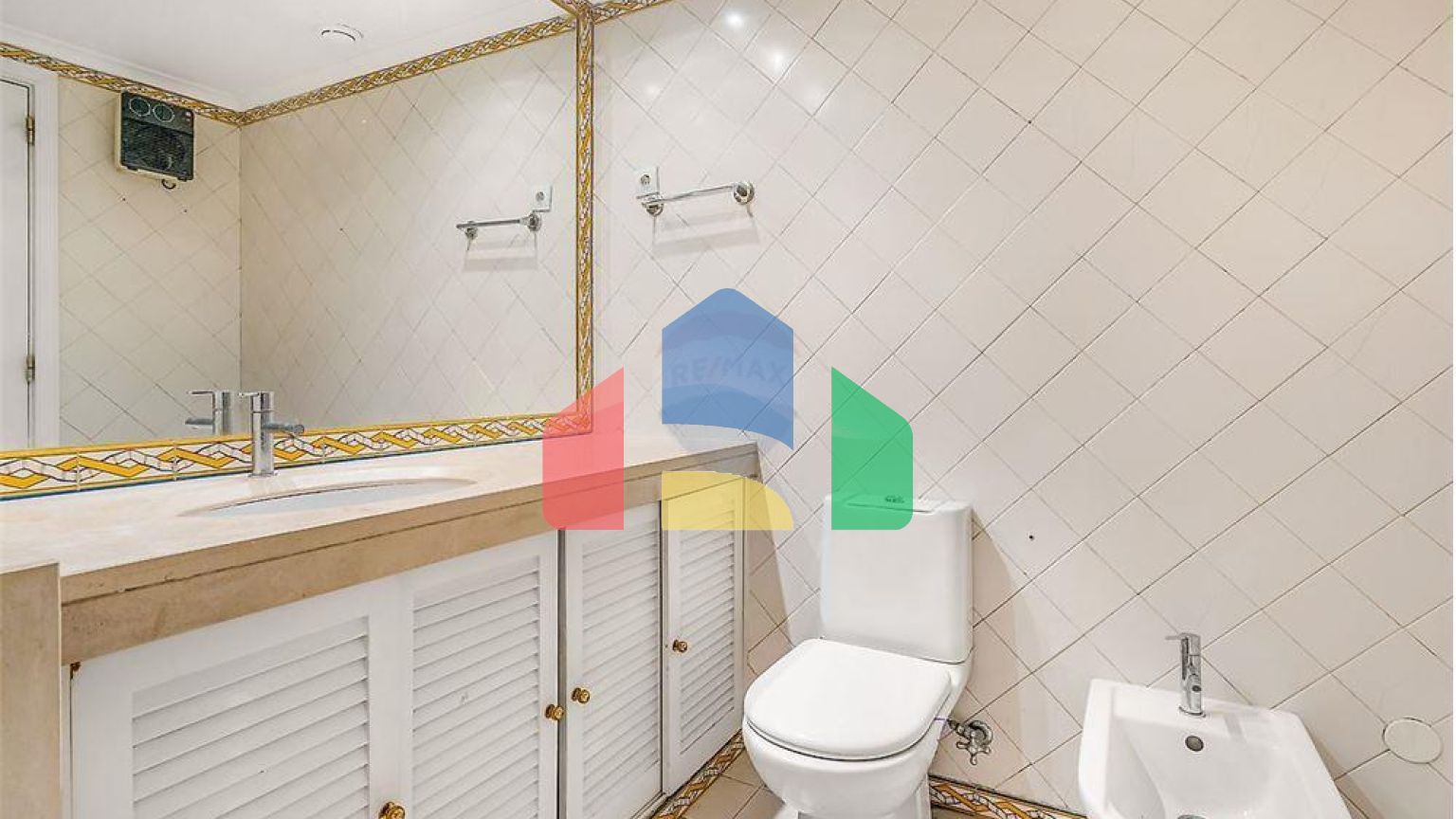 Residential - Condo/Apartment - T1 - Campolide, Lisbon - PT