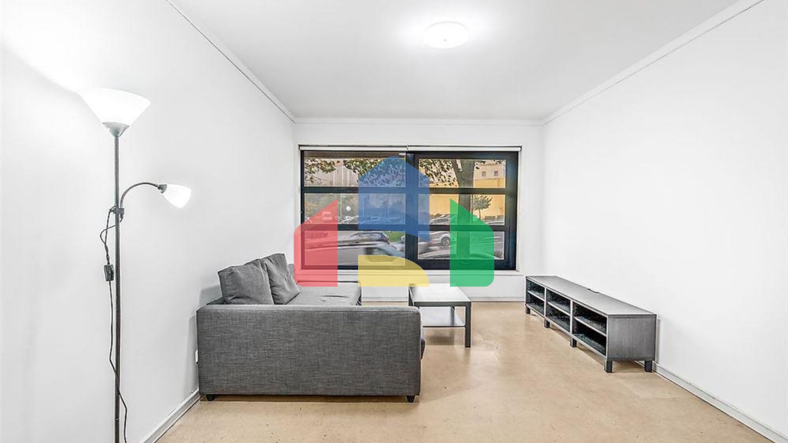 Residential - Condo/Apartment - T1 - Campolide, Lisbon - PT