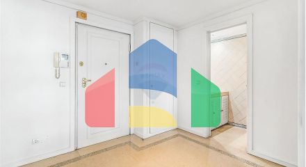 Residential - Condo/Apartment - T1 - Campolide, Lisbon - PT