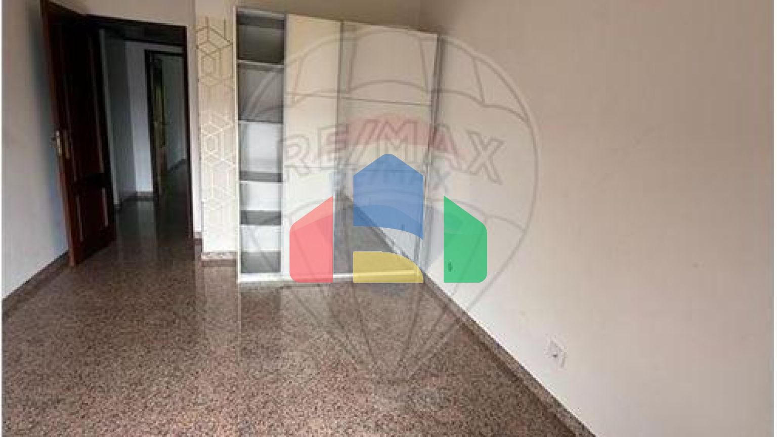 Residential - Condo/Apartment - T2 - Palmela, Palmela - PT