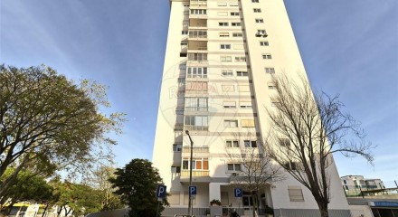 Residential - Condo/Apartment - T3 - Cascais e Estoril, Cascais - PT