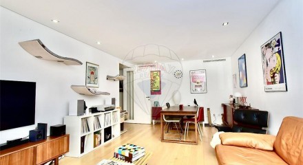 Residential - Condo/Apartment - T3 - Cascais e Estoril, Cascais - PT