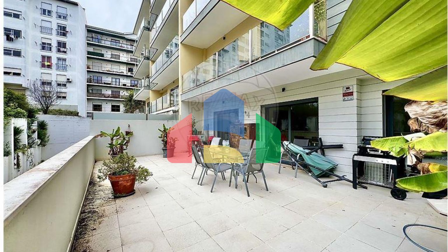 Residential - Condo/Apartment - T3 - Cascais e Estoril, Cascais - PT