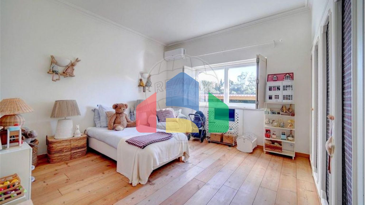 Residential - Single Family Home - T6 - Cascais e Estoril, Cascais - PT