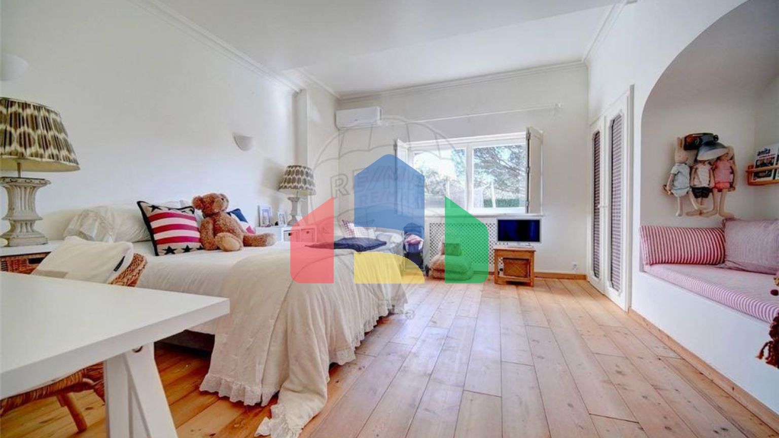 Residential - Single Family Home - T6 - Cascais e Estoril, Cascais - PT