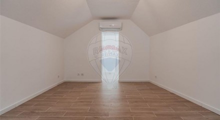 Residential - Single Family Home - T5 - Cascais e Estoril, Cascais - PT