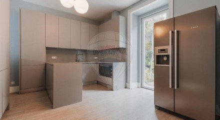 Residential - Single Family Home - T5 - Cascais e Estoril, Cascais - PT