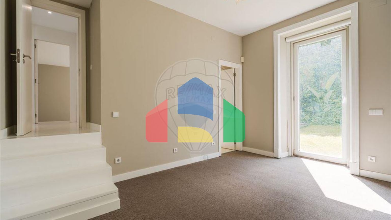 Residential - Single Family Home - T5 - Cascais e Estoril, Cascais - PT