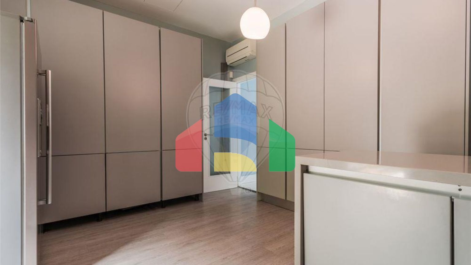 Residential - Single Family Home - T5 - Cascais e Estoril, Cascais - PT