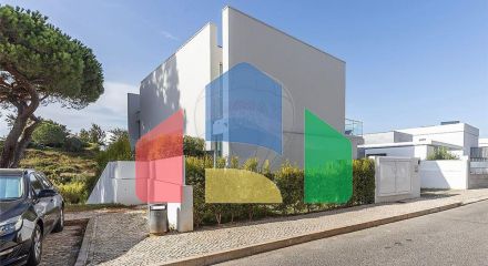 Residential - Single Family Home - T3 - Cascais e Estoril, Cascais - PT