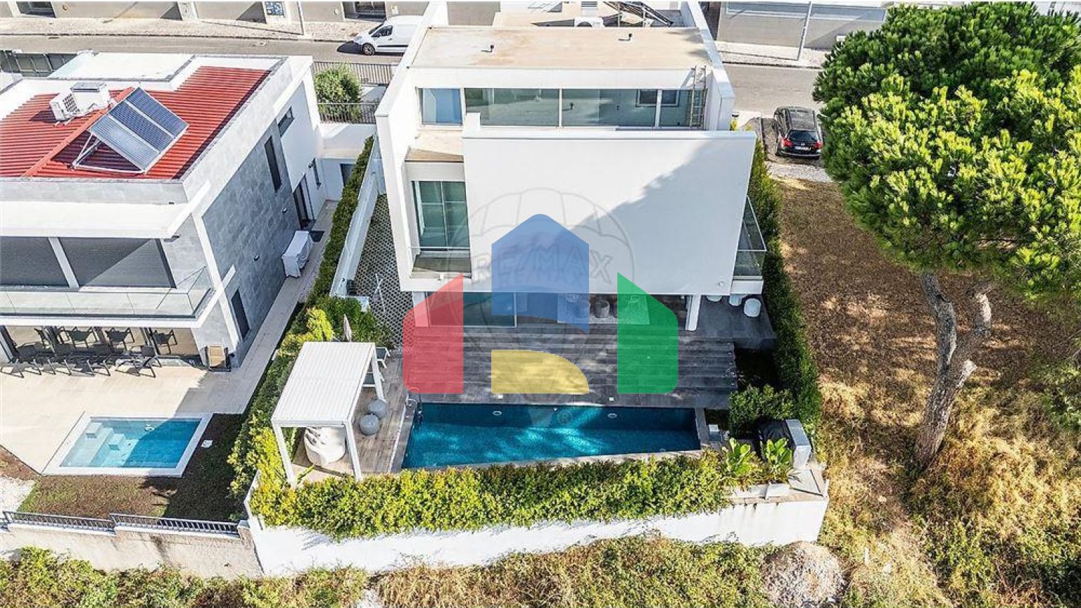 Residential - Single Family Home - T3 - Cascais e Estoril, Cascais - PT