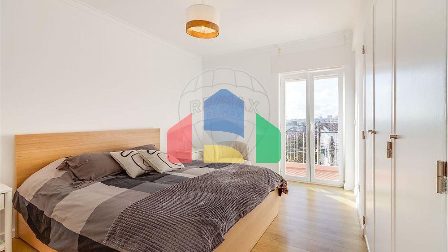 Residential - Condo/Apartment - T2 - Cascais e Estoril, Cascais - PT