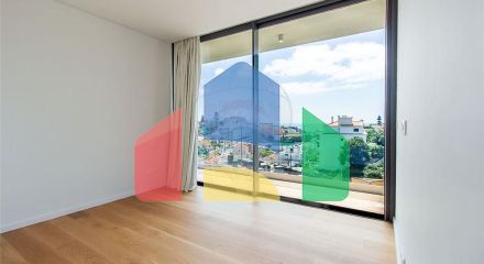 Residential - Single Family Home - T3 - Cascais e Estoril, Cascais - PT