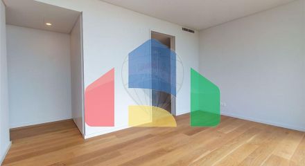 Residential - Single Family Home - T3 - Cascais e Estoril, Cascais - PT