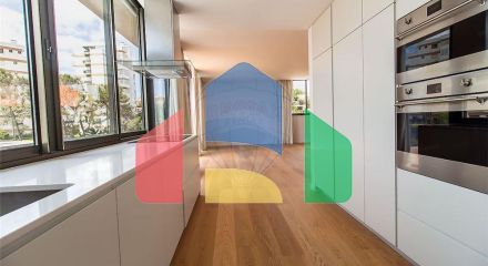 Residential - Single Family Home - T3 - Cascais e Estoril, Cascais - PT