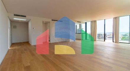 Residential - Single Family Home - T3 - Cascais e Estoril, Cascais - PT