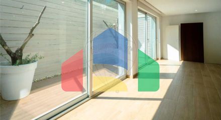 Residential - Single Family Home - T4 - Gulpilhares e Valadares, Vila Nova de Gaia - PT