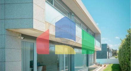 Residential - Single Family Home - T4 - Gulpilhares e Valadares, Vila Nova de Gaia - PT