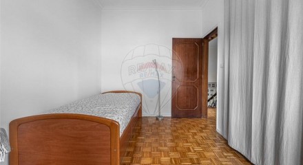 Residential - Single Family Home - T5 - Gulpilhares e Valadares, Vila Nova de Gaia - PT