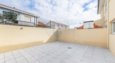Residential - Single Family Home - T5 - Gulpilhares e Valadares, Vila Nova de Gaia - PT