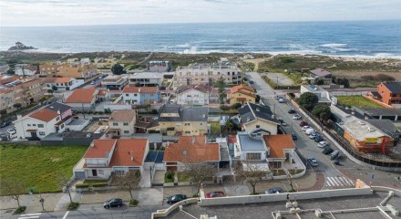 Residential - Single Family Home - T5 - Gulpilhares e Valadares, Vila Nova de Gaia - PT