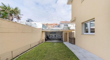 Residential - Single Family Home - T5 - Gulpilhares e Valadares, Vila Nova de Gaia - PT