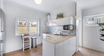 Residential - Single Family Home - T5 - Gulpilhares e Valadares, Vila Nova de Gaia - PT